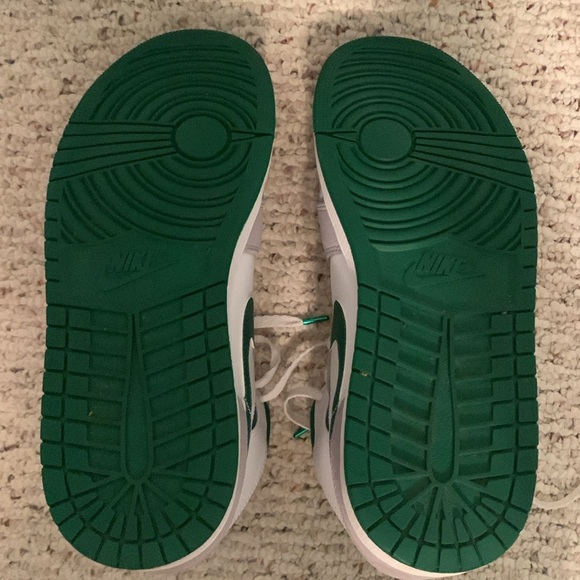 Jordan 1 Mid SE grey green - 10.5 men’s - Picture 8 of 8